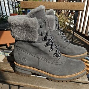 SOLD -- Timberland Courmayer Valley 6-inch Waterproof Women's Hiking Boots